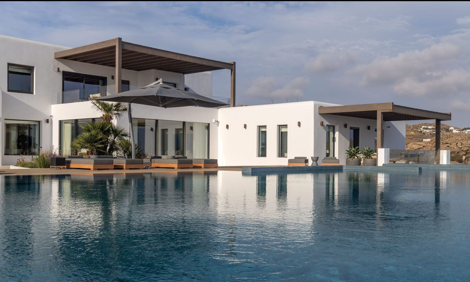 A Day in Greece: Villa Edition