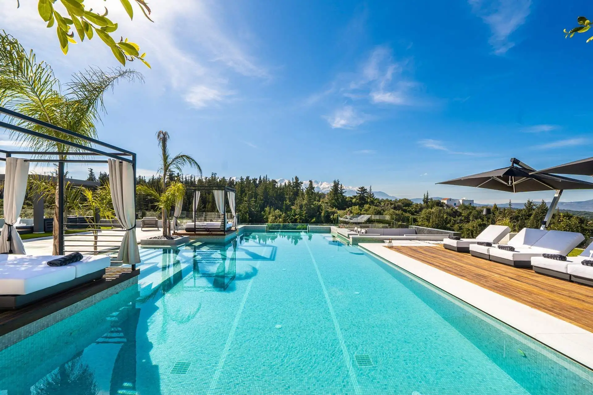 One Roof, Many Generations: Greek villas meet families' demand for luxury