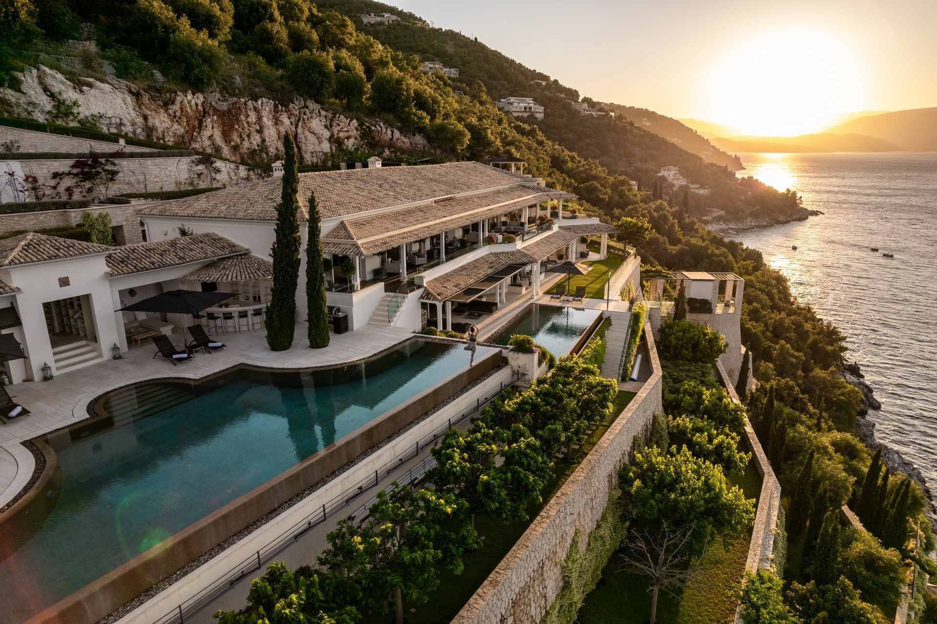 BlueVillas Moodboard: Greek villas for the Wellness Nomad