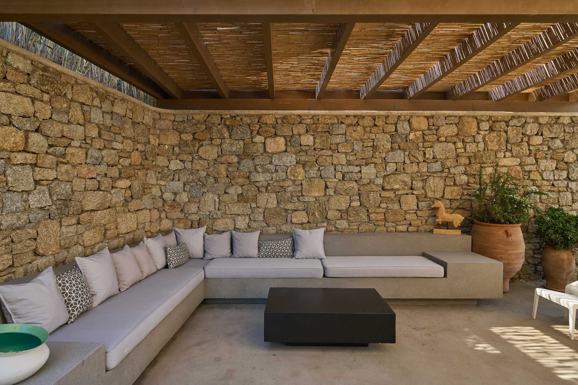 Mykonos luxury villa Julienne in Kounoupas - 2