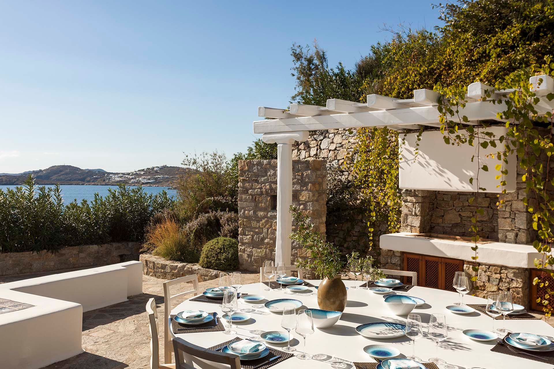 Mykonos luxury villa Pinto in Agios Lazaros - 2