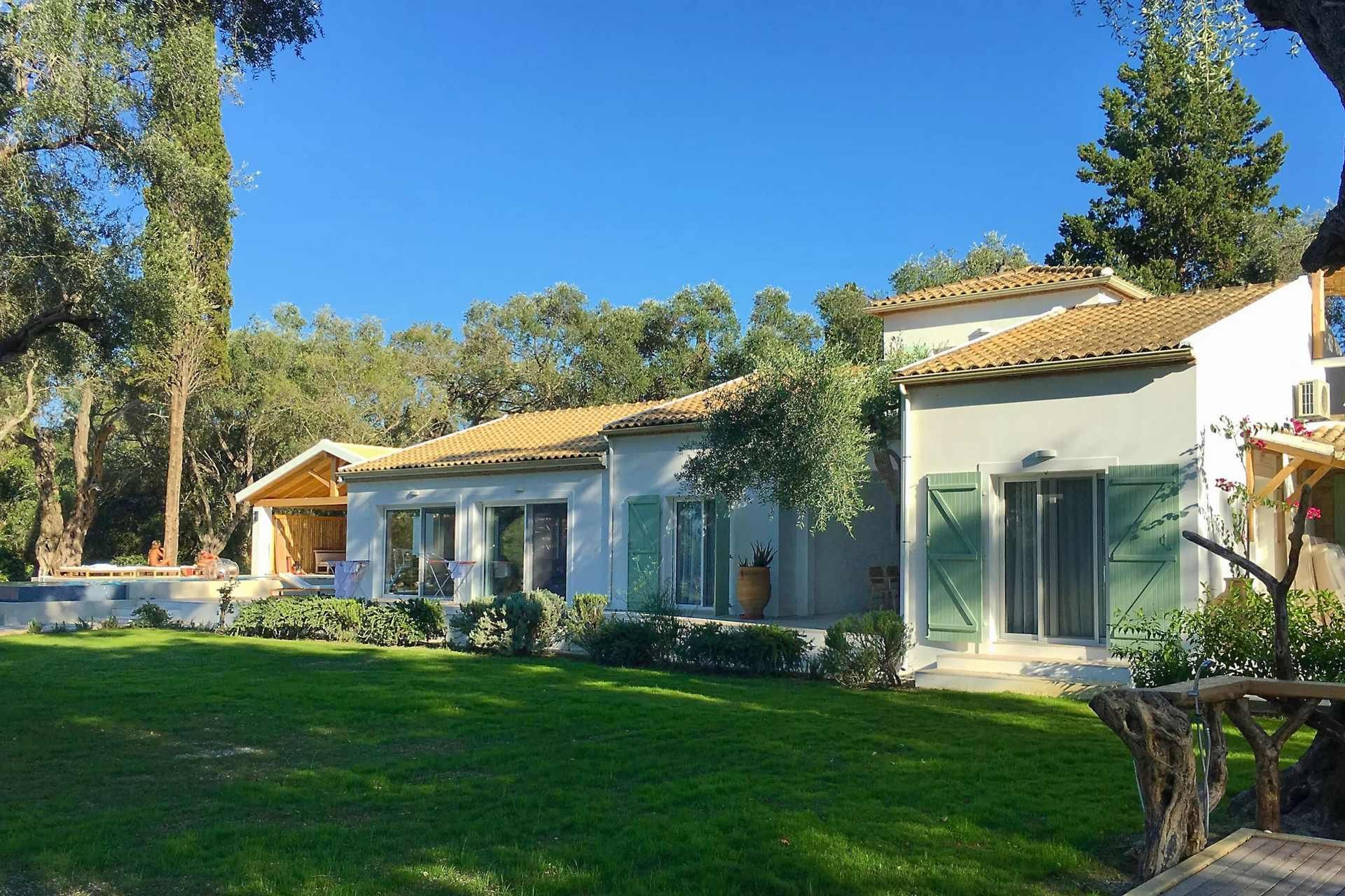 Corfu luxury villa Whitney in Molos - 2