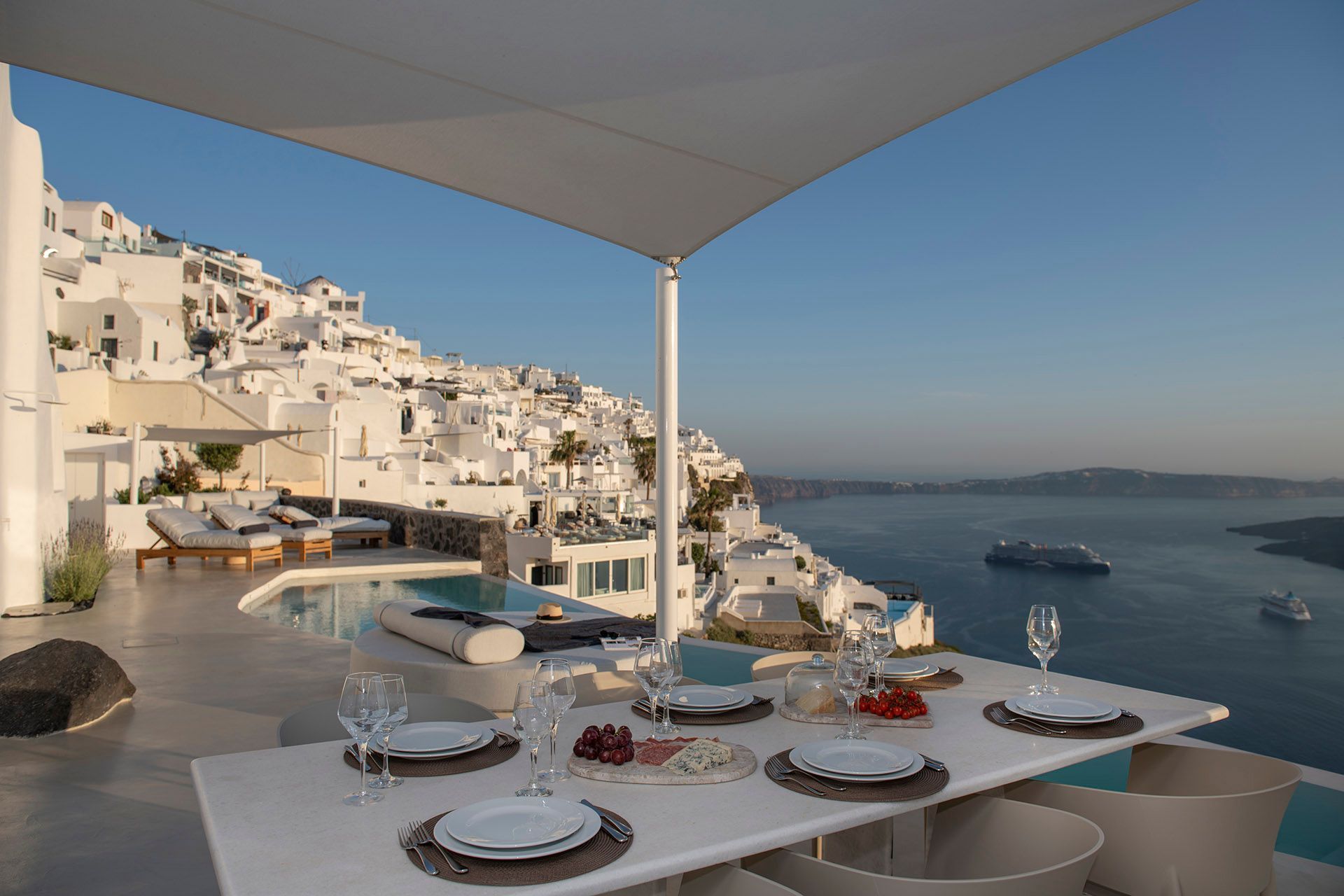 Santorini luxury villa Skyler in Firostefani - 2