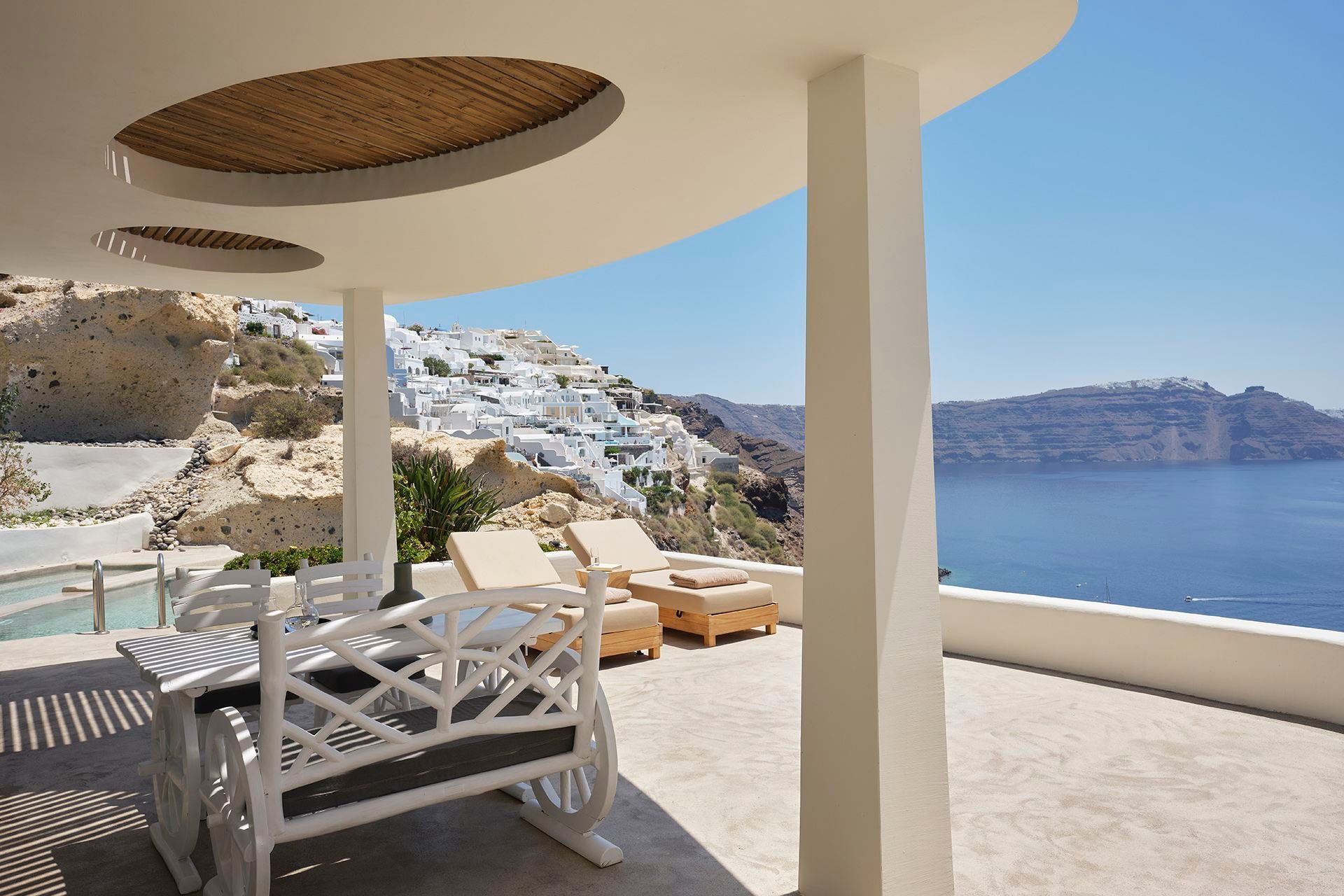 Santorini luxury villa Casablanca in Oia - 2