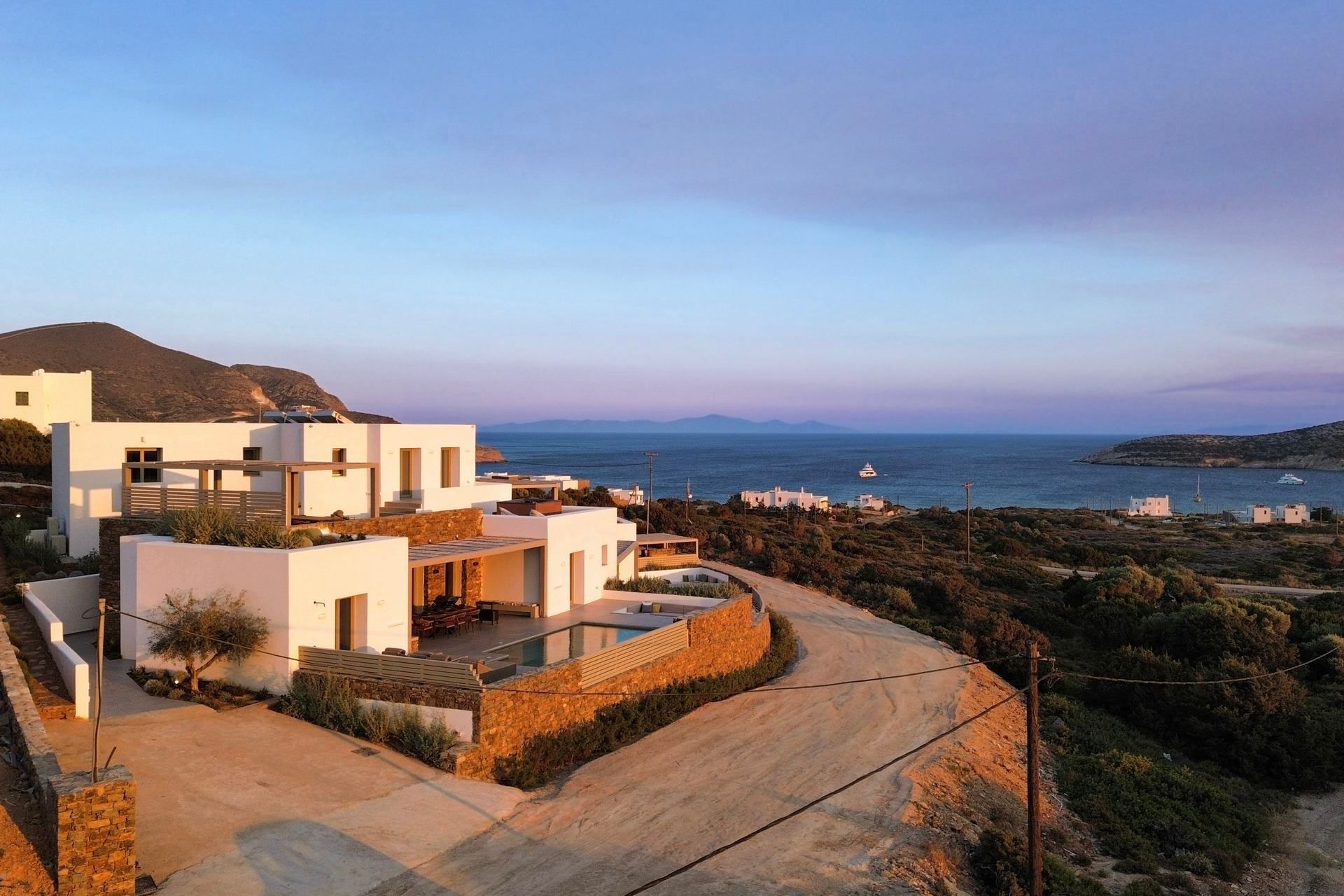 Antiparos luxury villa Porphyra in Agios Georgios - 2