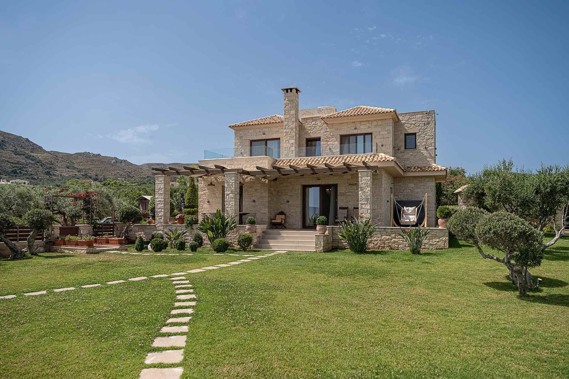Crete luxury villa Aliza in Ammoudara - 2