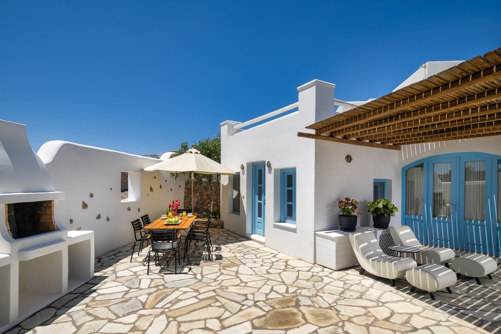 Santorini luxury villa Solaris in Vourvoulos - 2