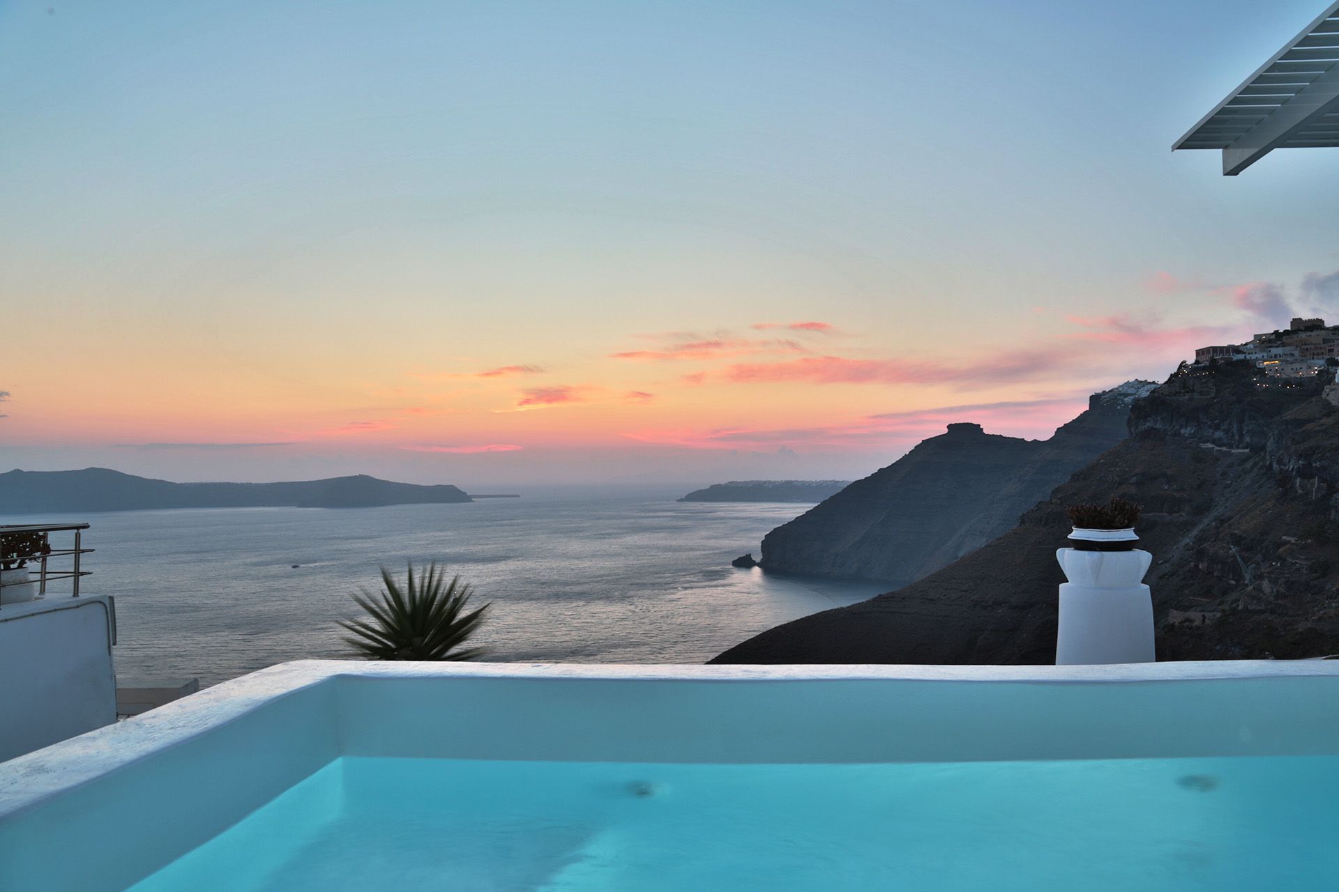 Santorini luxury villa Armelle in Fira - 2