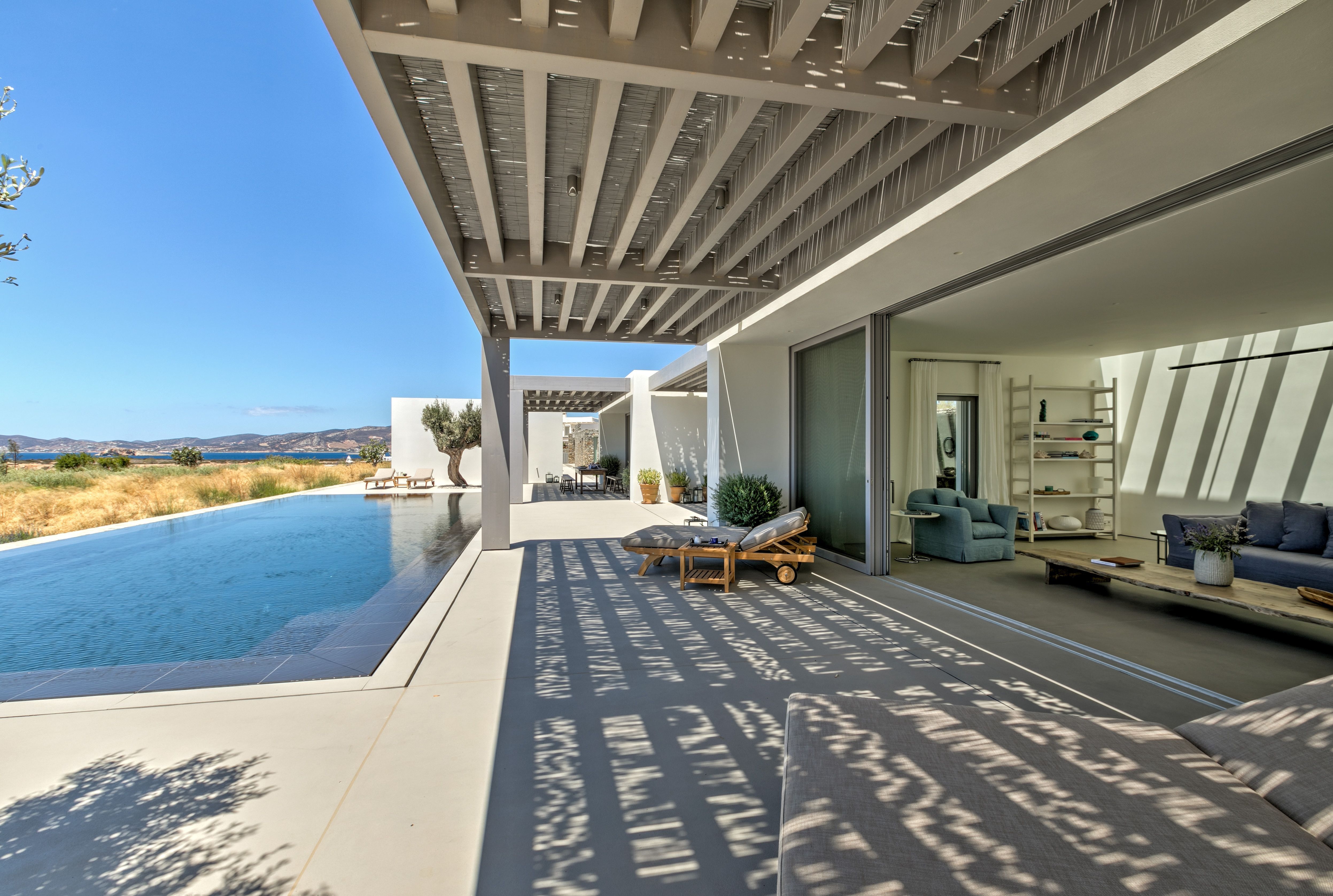Paros luxury villa Bryn in Makria Miti - 3