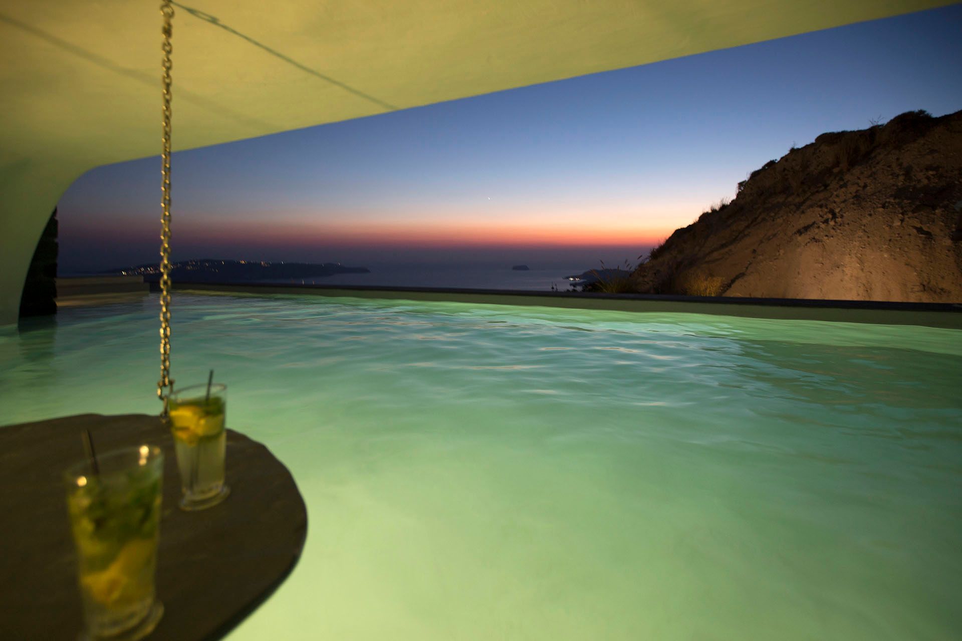 Santorini luxury villa The White Cliff Estate in Messaria - 3