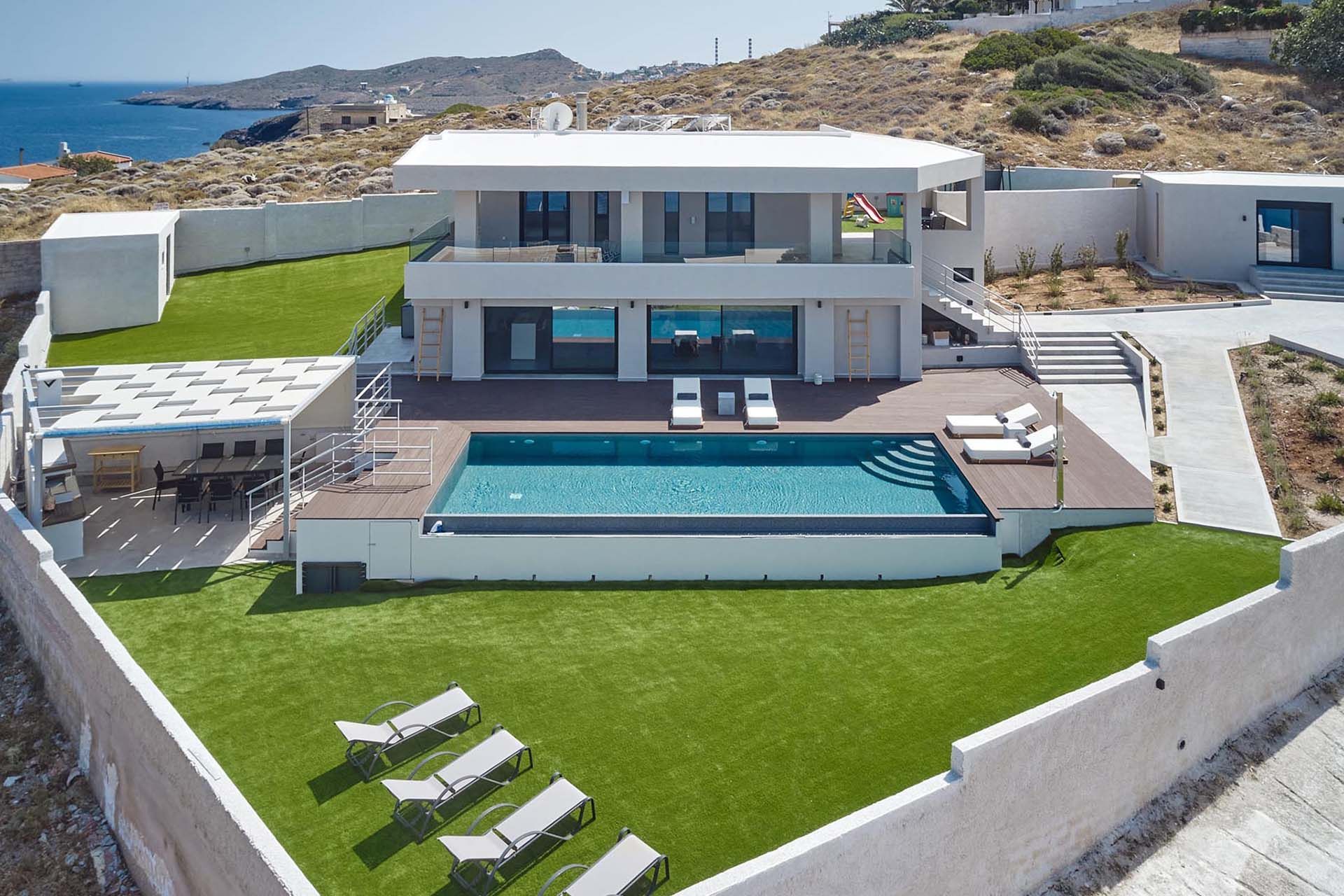 Athens Riviera luxury villa Blue Icarus in Agia Marina Mikrolimanou - 3