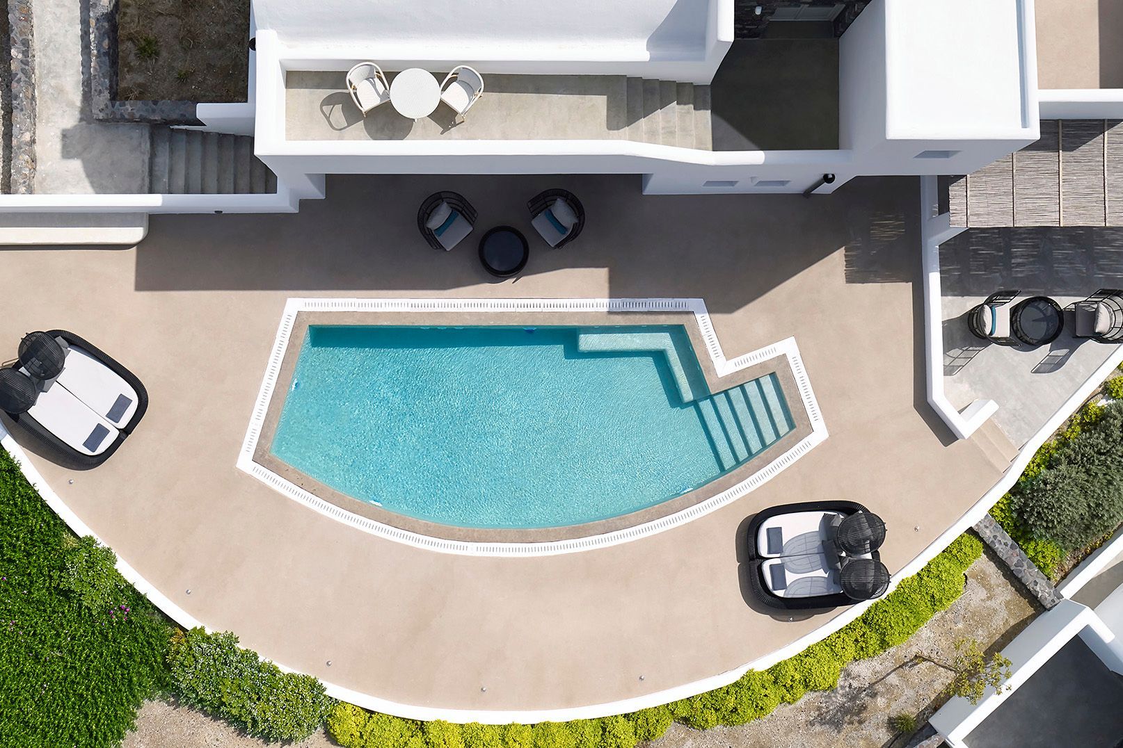 Santorini luxury villa Selini in Oia - 3