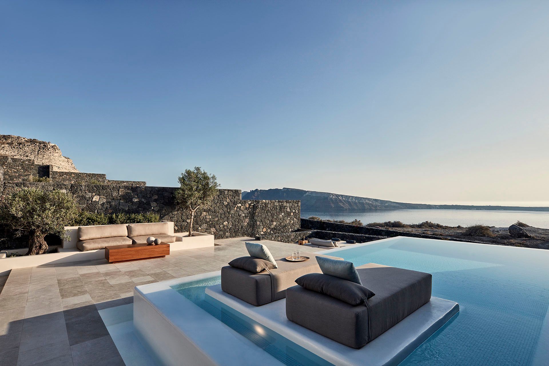  Santorini luxury villa Clymene in Oia - 3