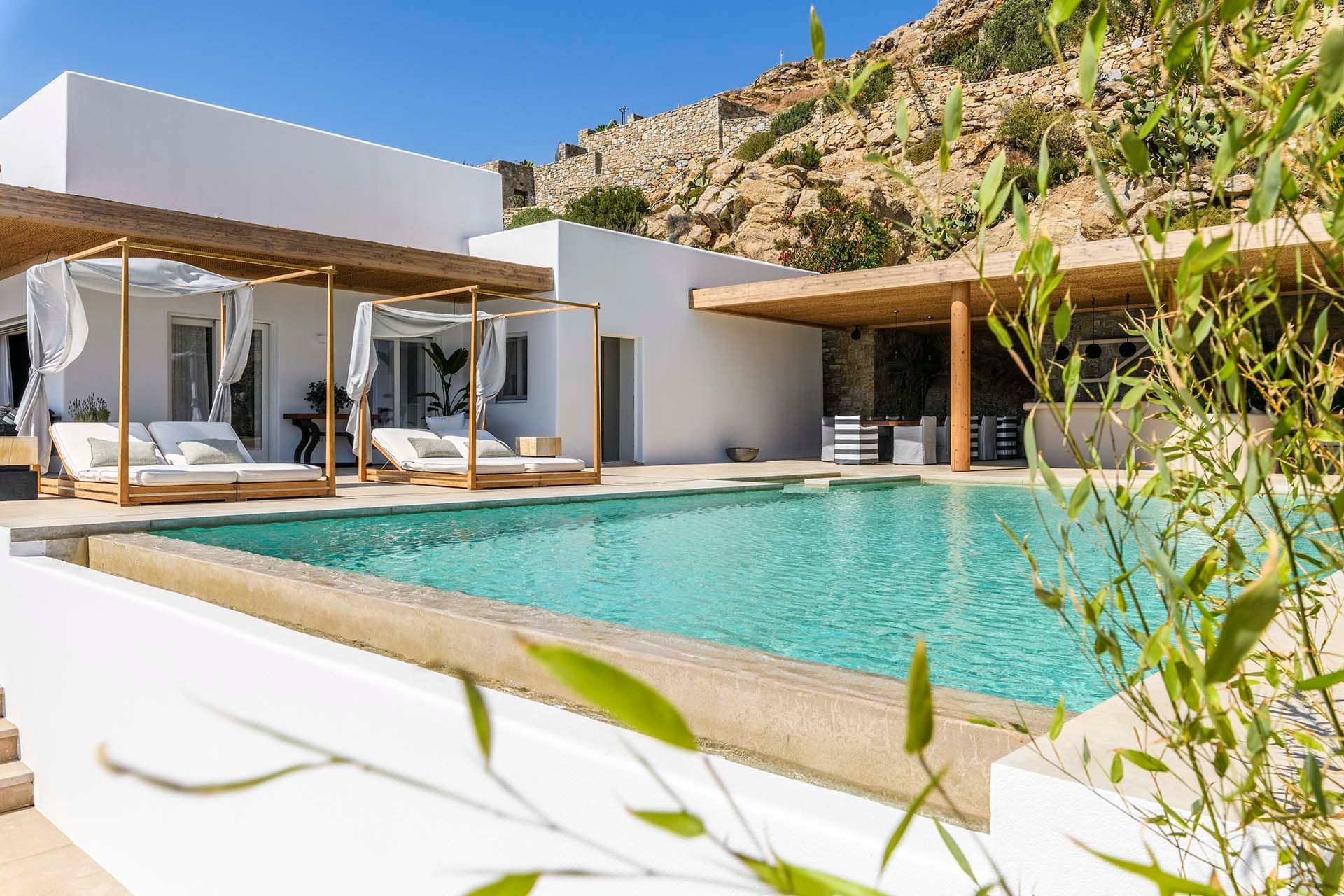 Mykonos luxury villa Ilyria in Tourlos - 3