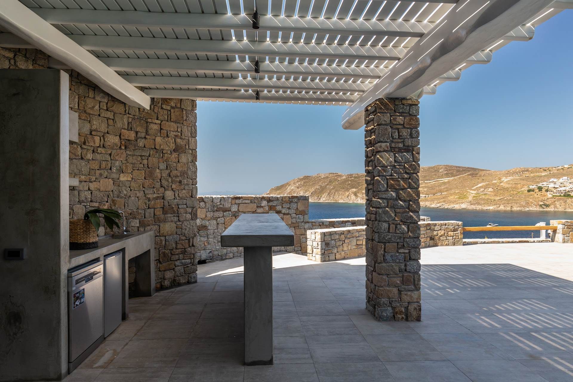 Mykonos luxury villa Lisa in Kalo Livadi - 2