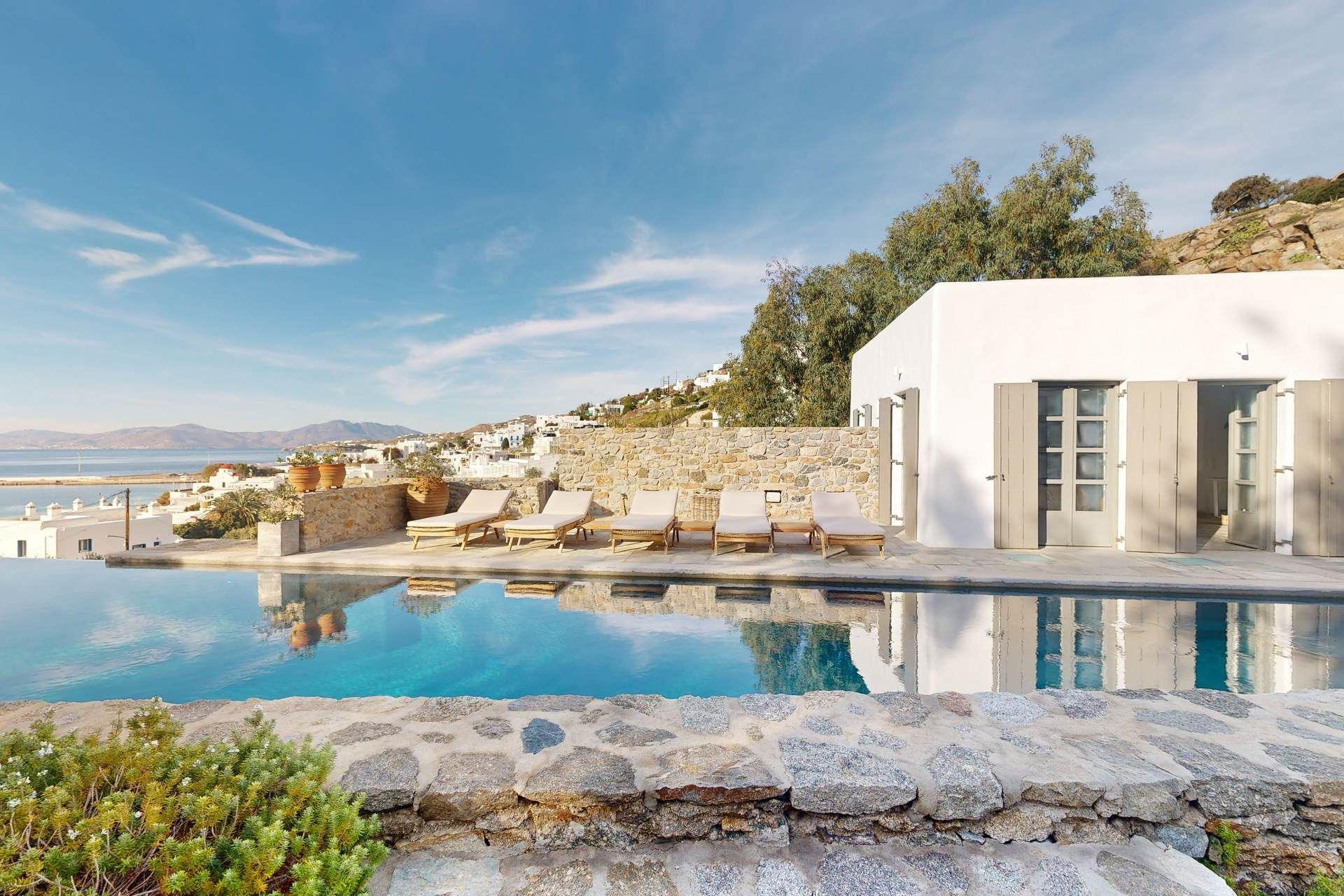 Mykonos luxury villa Rumi in Mykonos Town - 3