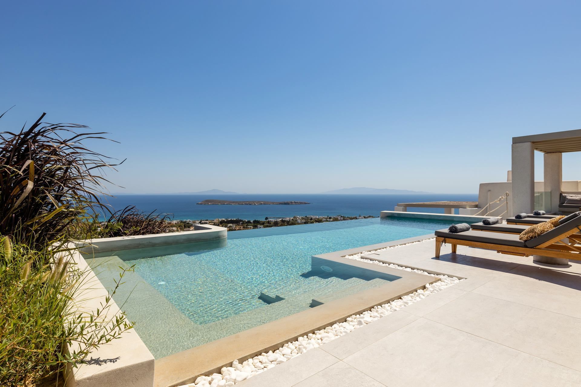 Paros luxury villa Clementine in Chryssi Akti - 3