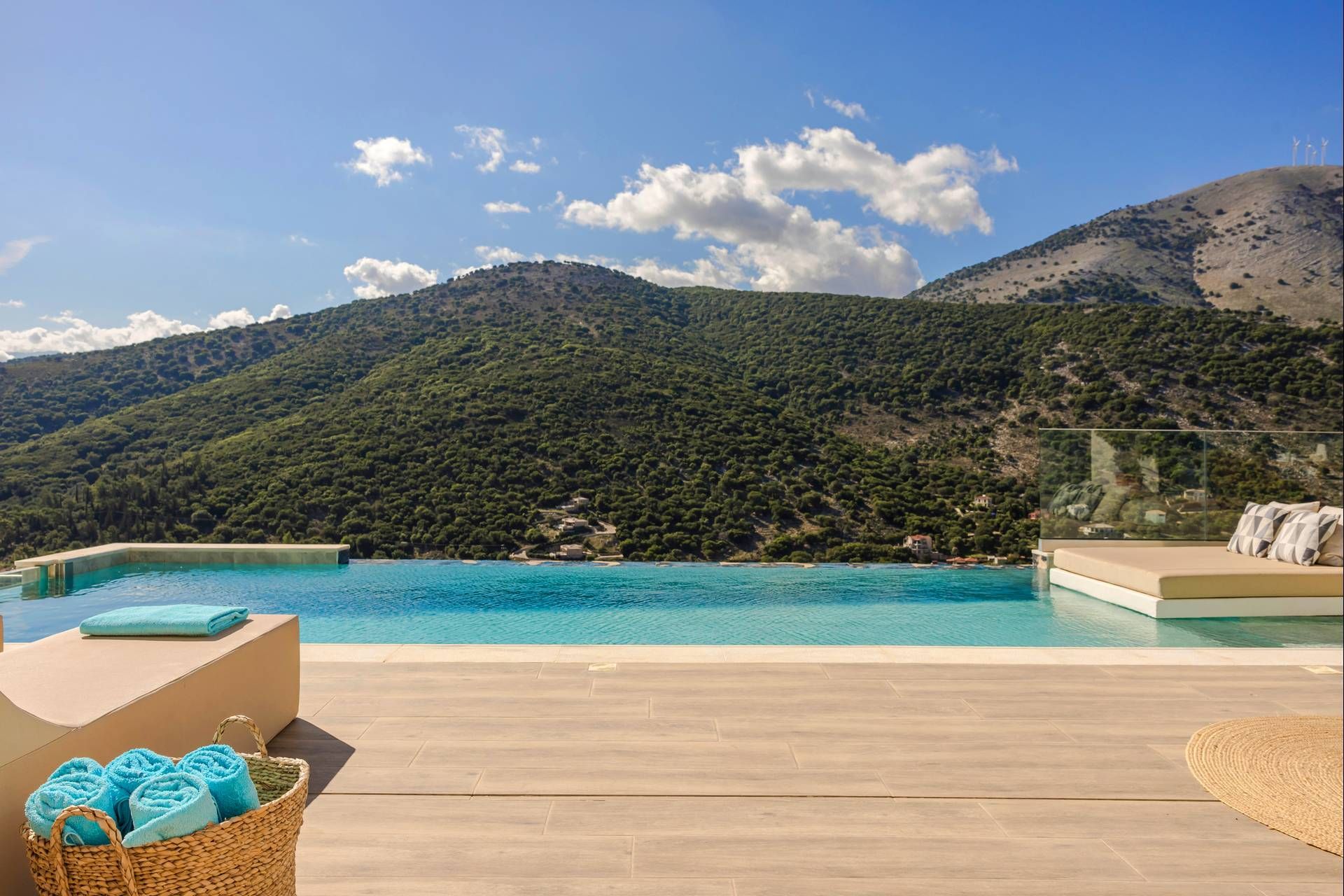 Kefalonia luxury villa Indigo in Agia Efimia - 3
