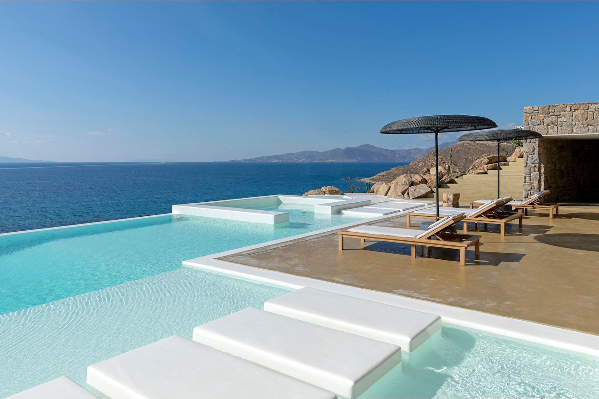Mykonos luxury villa Chantelune in Houlakia - 3