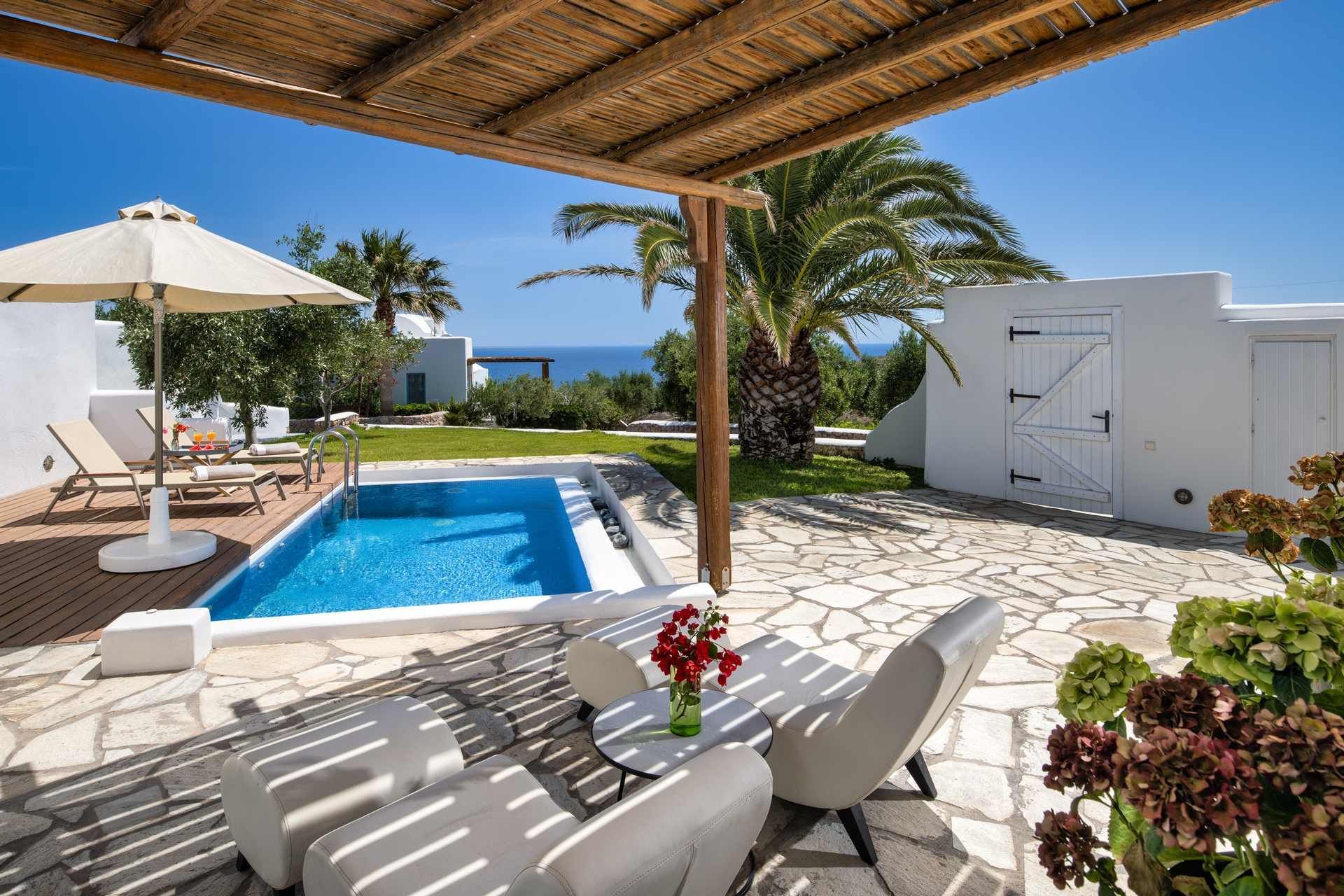 Santorini luxury villa Solaris in Vourvoulos - 3