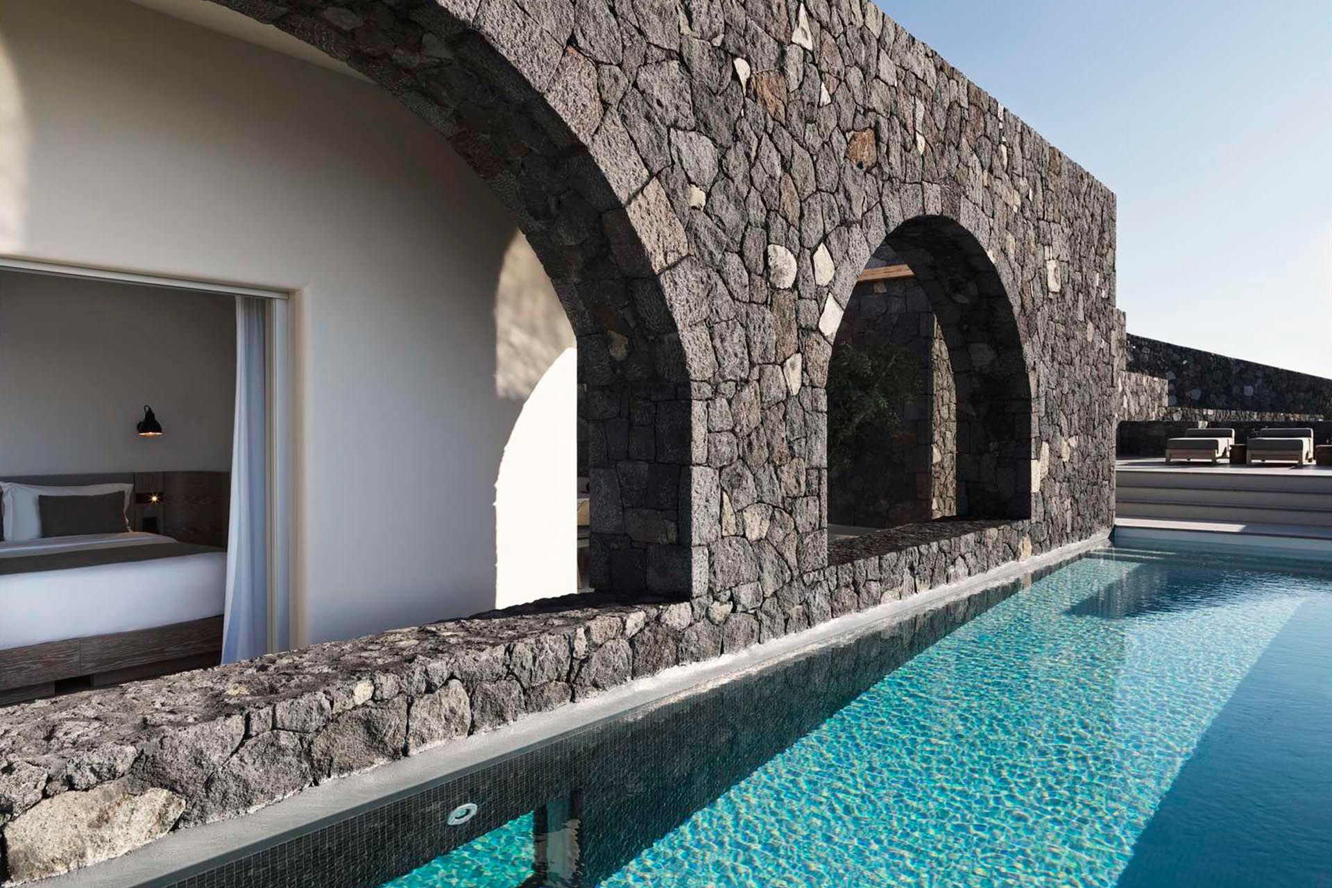 Santorini luxury villa Meridian in Oia - 3