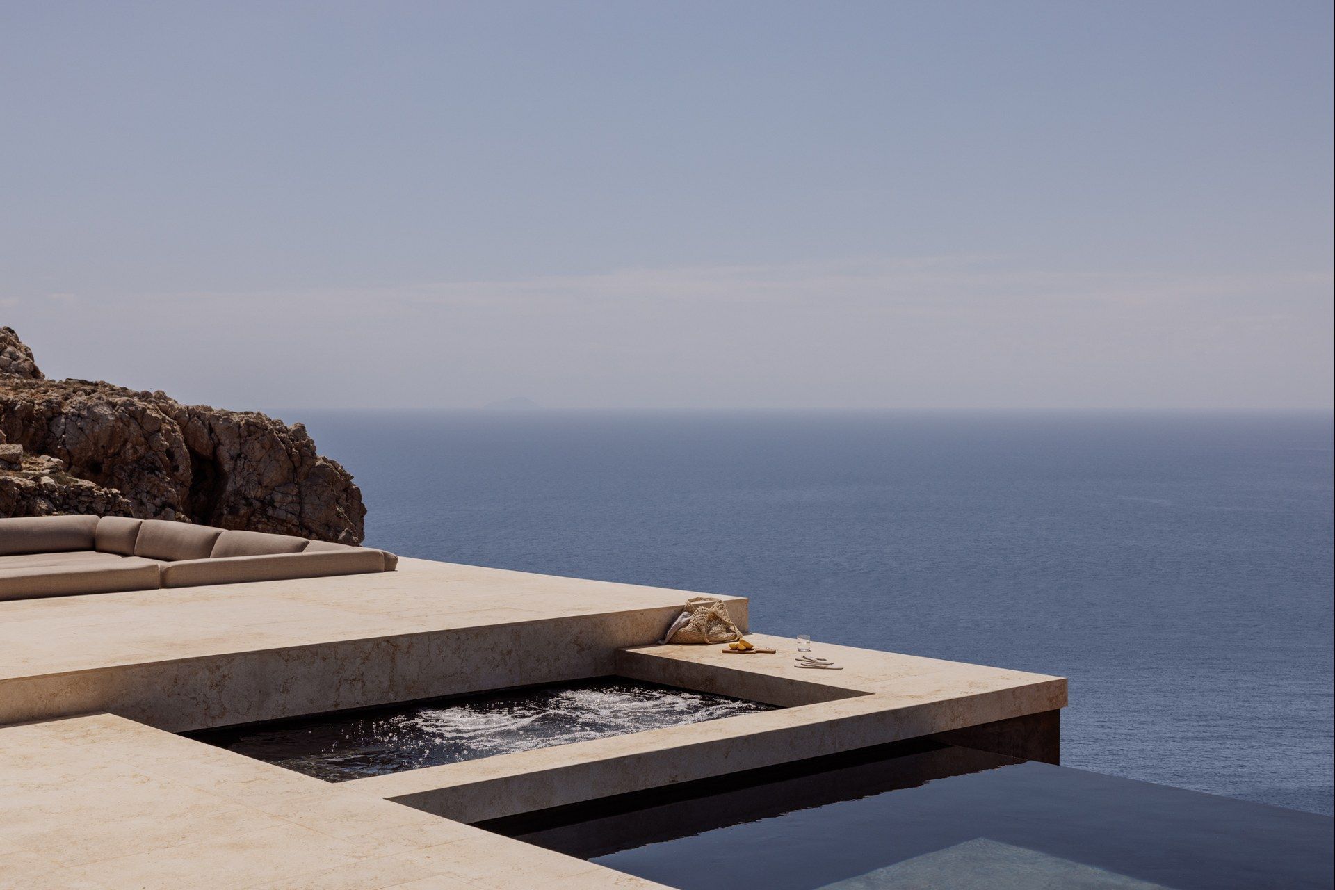 Folegandros luxury villa Ash in Petousis - 3