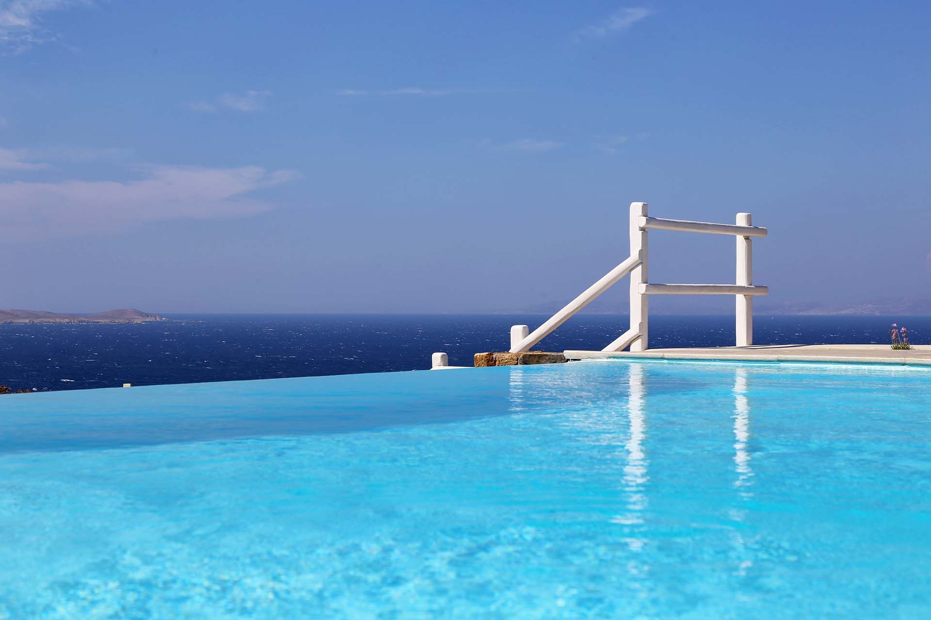 Mykonos luxury villa Sylvianne in Houlakia - 3