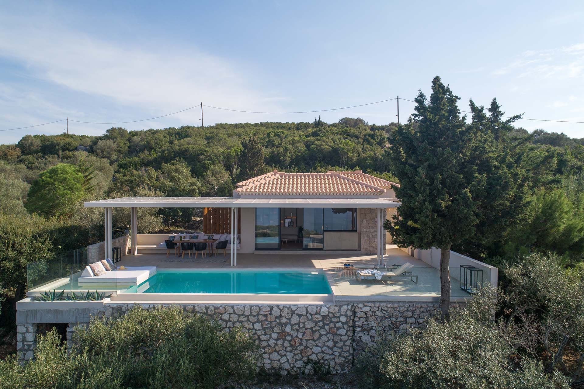 Lefkada luxury villa Iris in Tsoukalades - 3