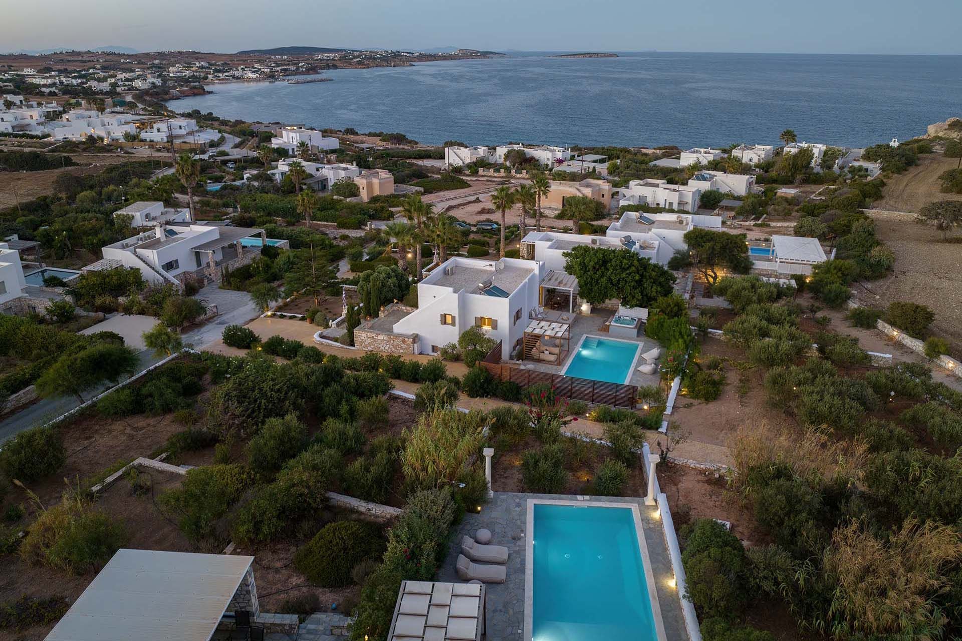 Paros luxury villa Zefyros in Ambelas - 4