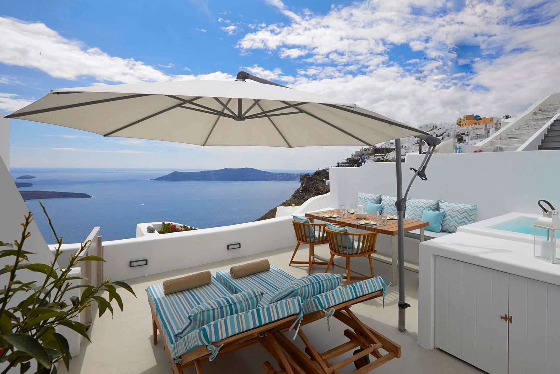 Santorini luxury villa Cliff Haven in Imerovigli - 4