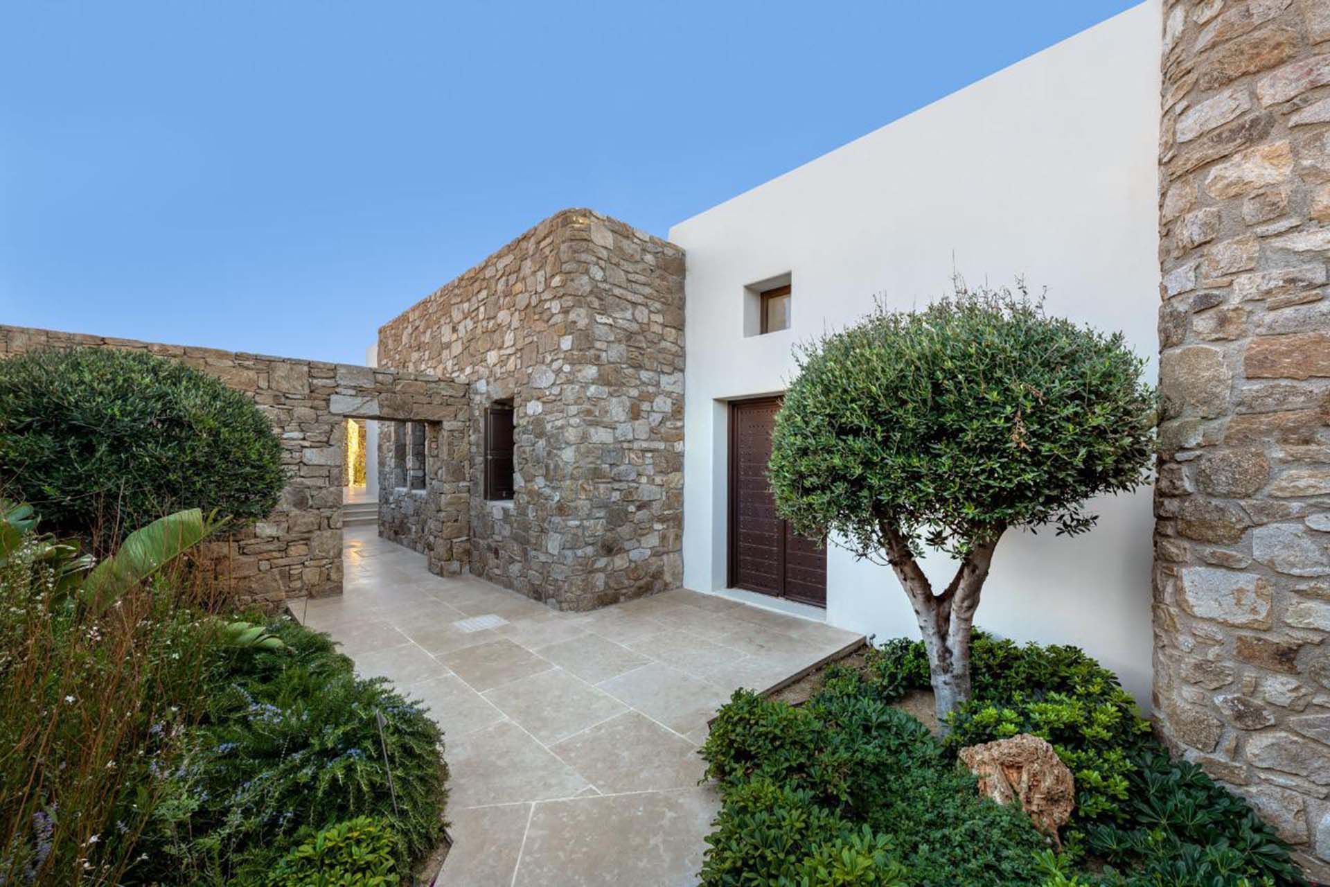 Mykonos luxury villa Delphine in Tourlos - 4