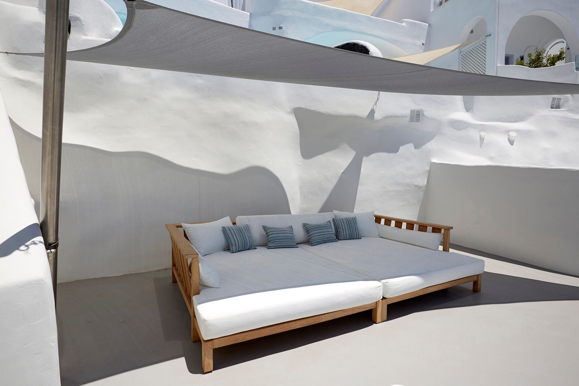 Santorini luxury villa Wildflower in Firostefani - 4