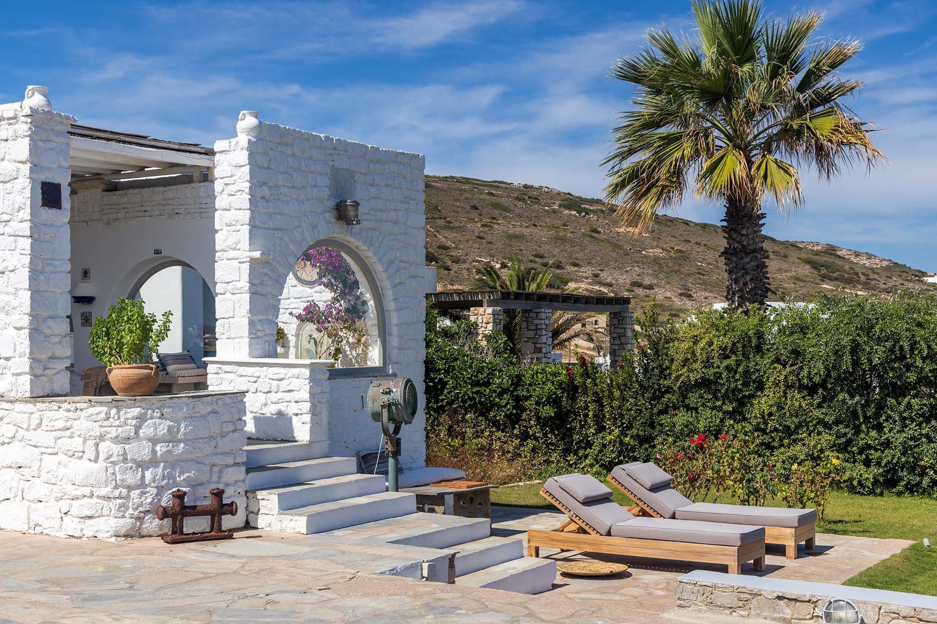 Paros luxury villa Agia Thalassa in Ambelas - 4