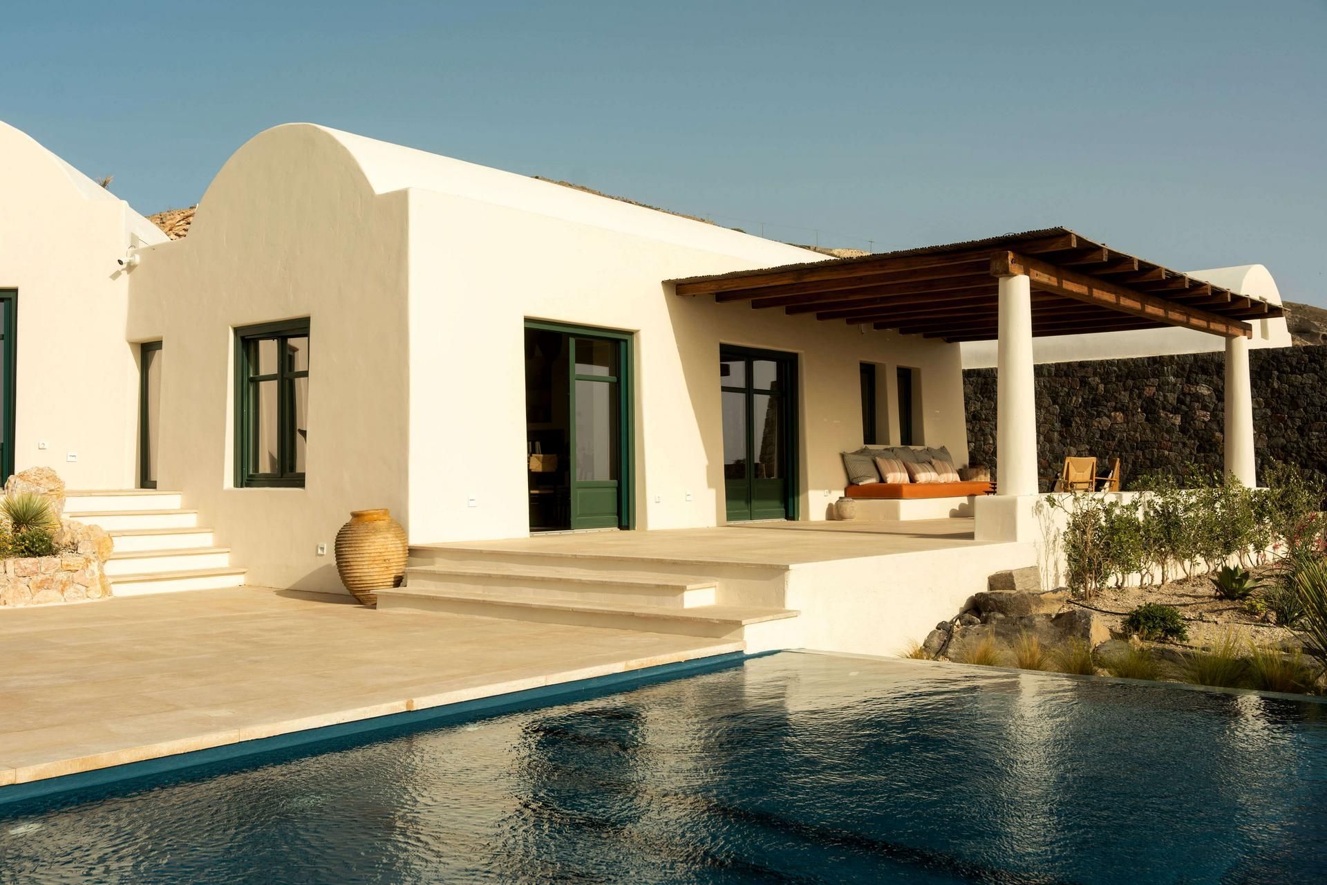 Santorini luxury villa Mythira in Pyrgos Kallistis - 4