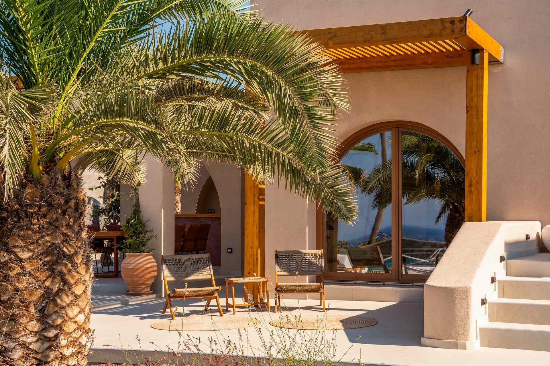 Santorini luxury villa Bordeaux in Oia - 4