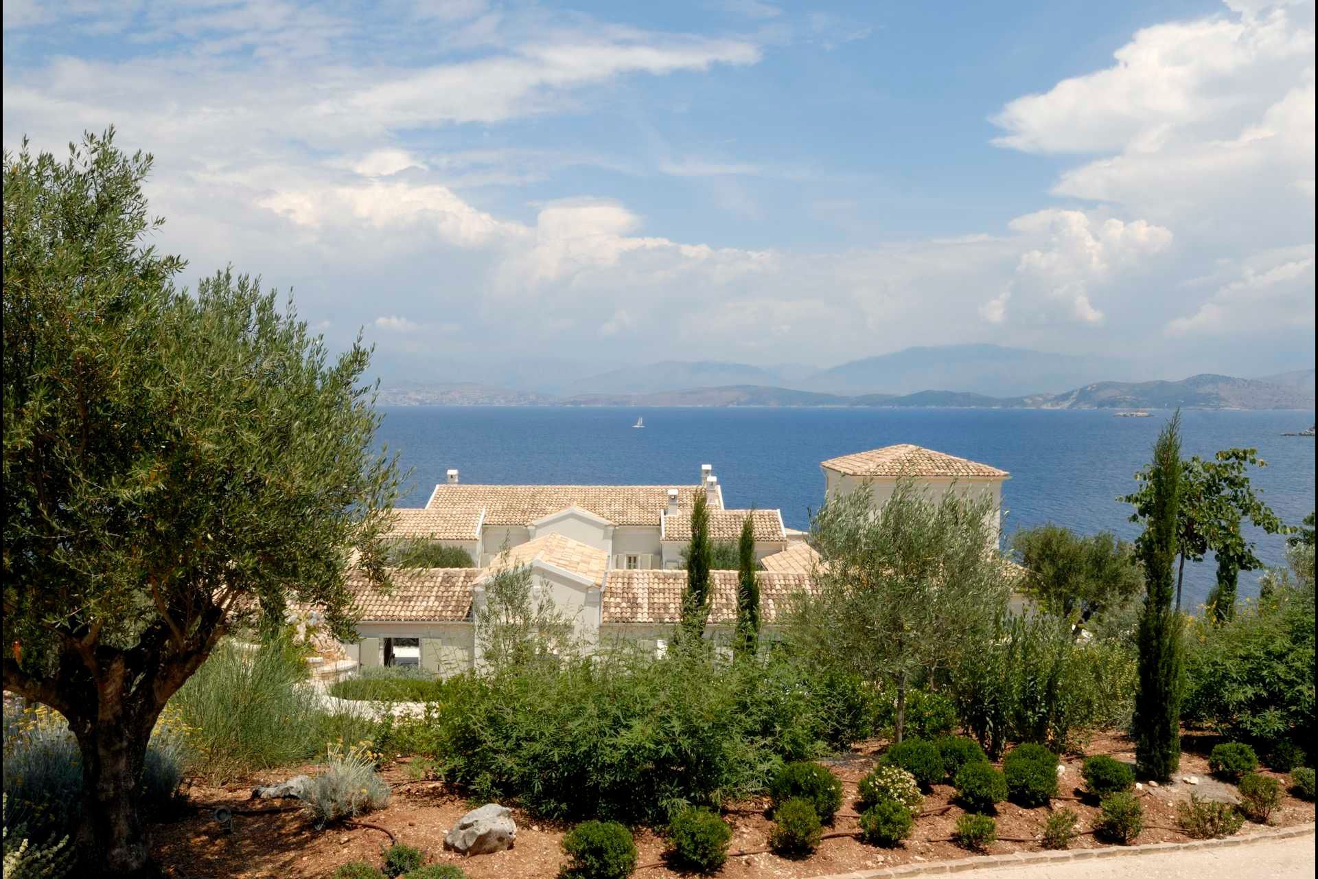 Corfu luxury villa Heron in Kassiopi - 4