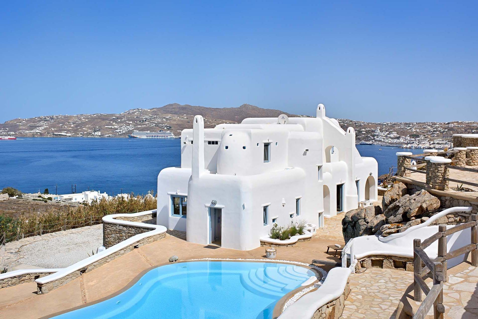  Mykonos luxury villa Laurita in Kanalia - 0