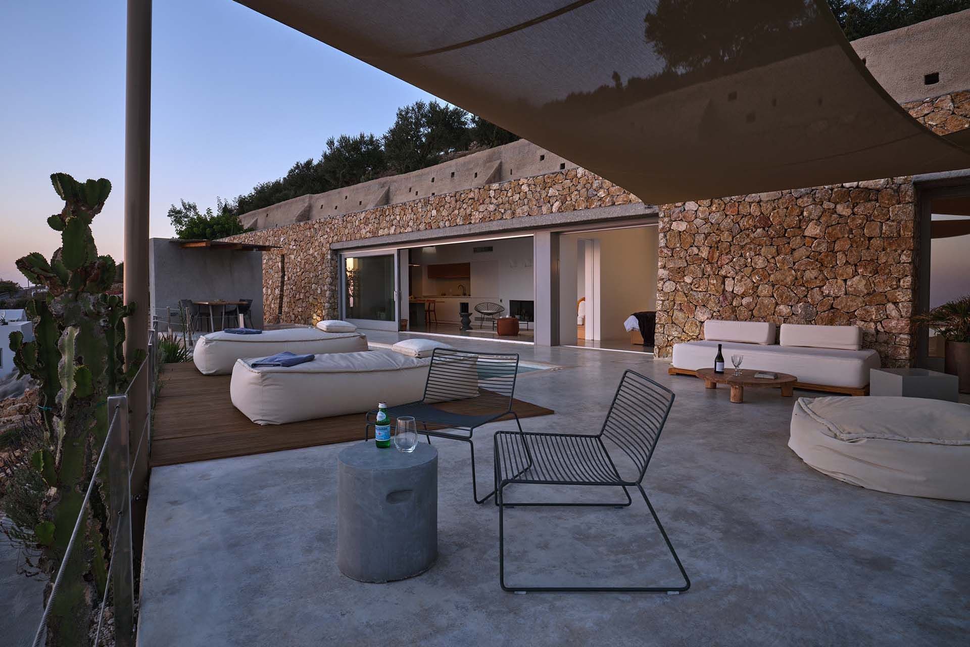 Santorini luxury villa Sunshine in Pyrgos Kallistis - 0