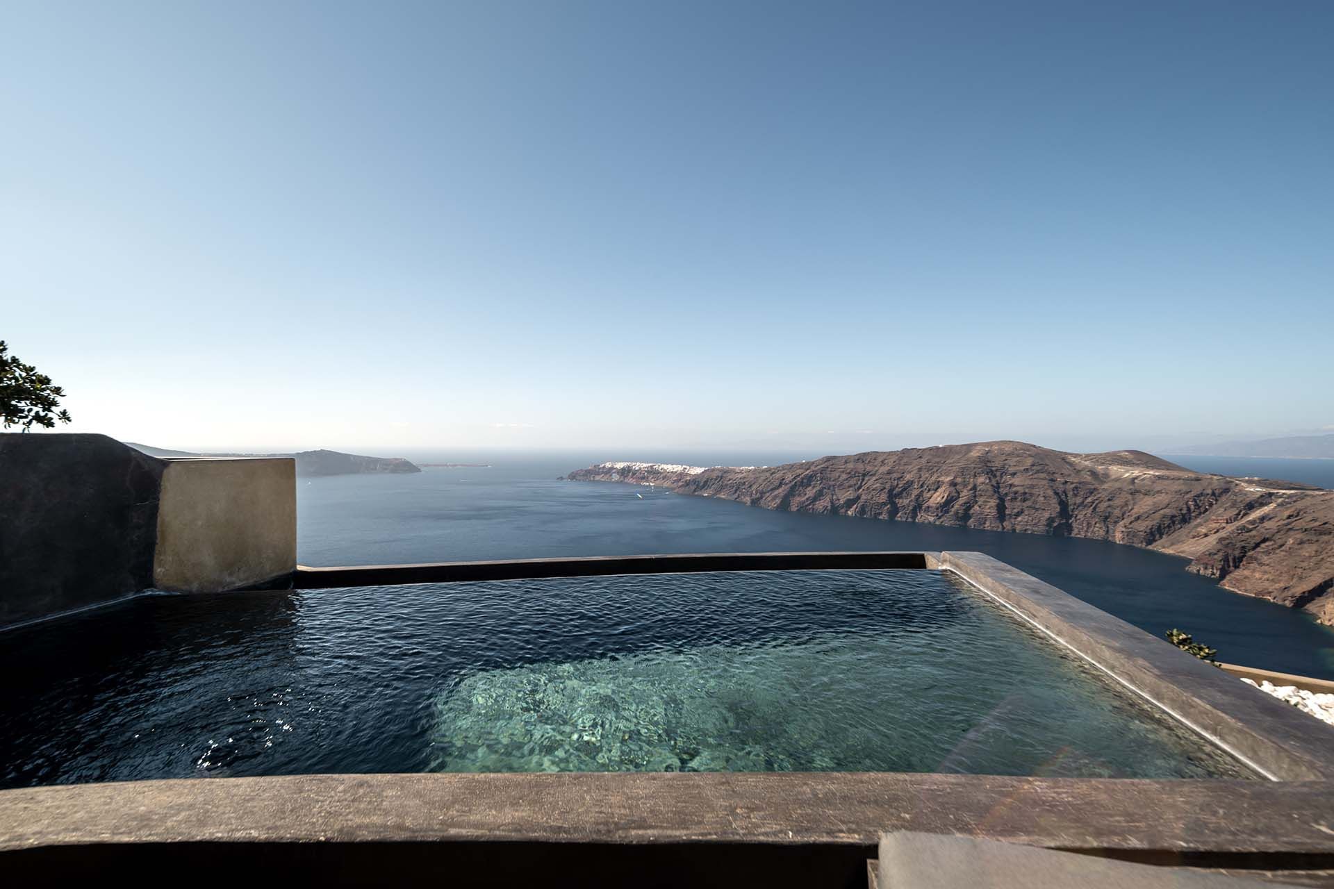 Santorini luxury villa Elara in Imerovigli - 2