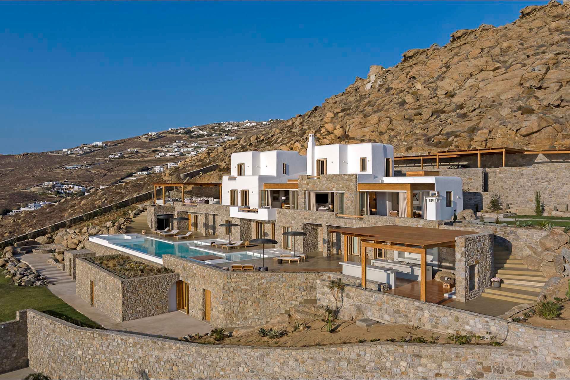 Mykonos luxury villa Chantelune in Houlakia - 1