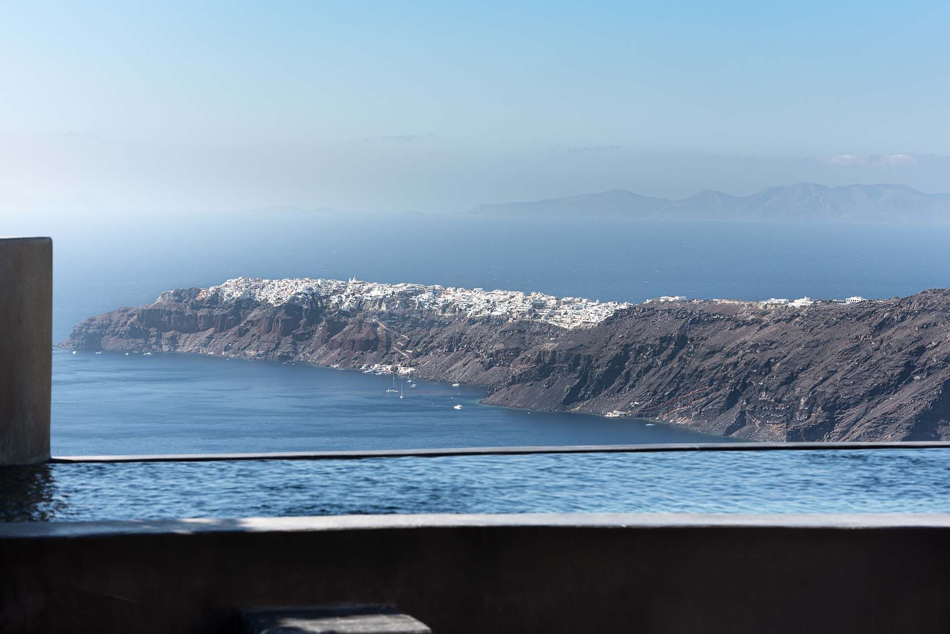 Santorini luxury villa Elara in Imerovigli - 3