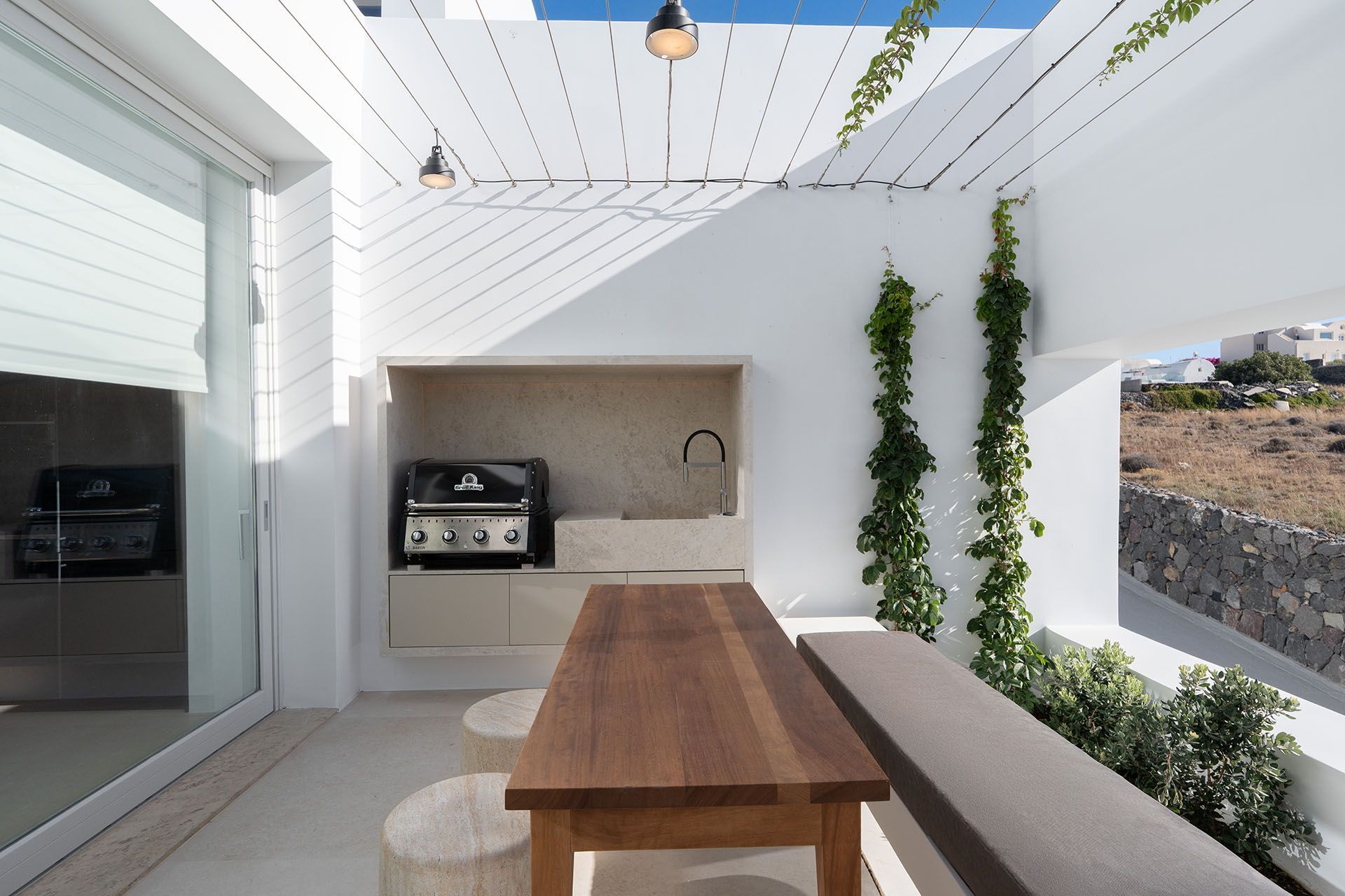 Santorini luxury villa Peppermint in Oia - 5