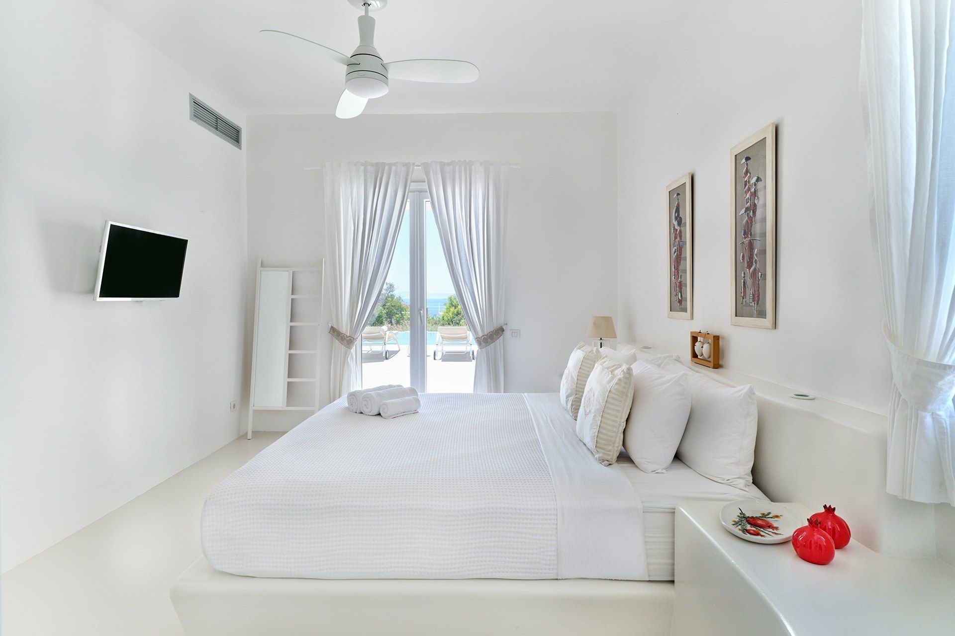 Paros luxury villa Splendor in Ambelas - 12