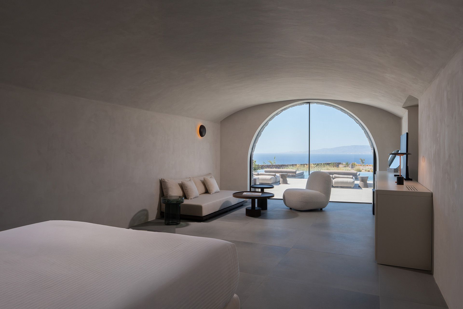 Santorini luxury villa Peppermint in Oia - 15