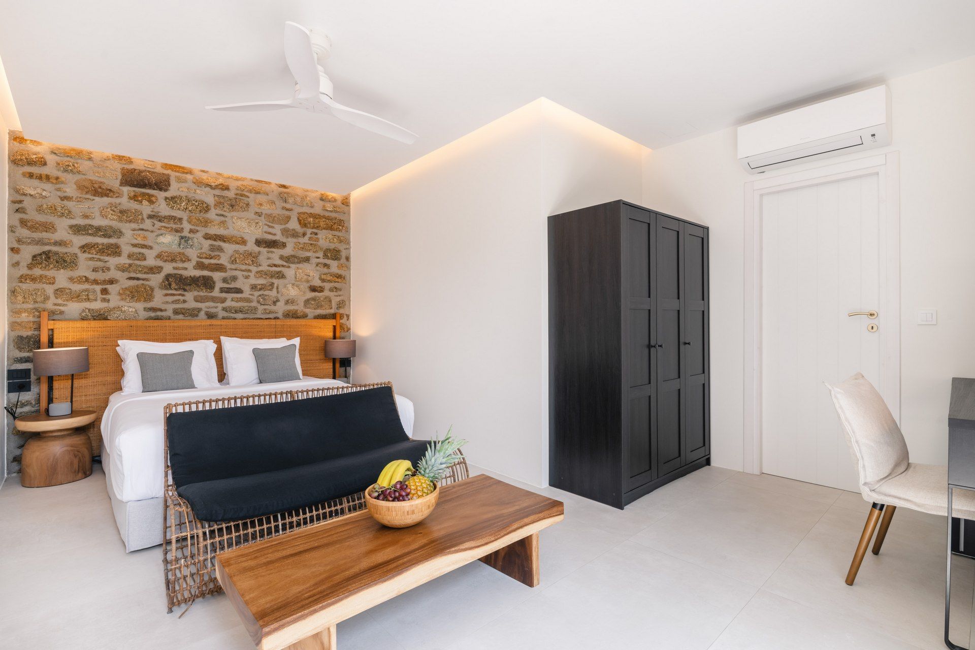 Mykonos luxury villa Silk in Kalafatis - 37