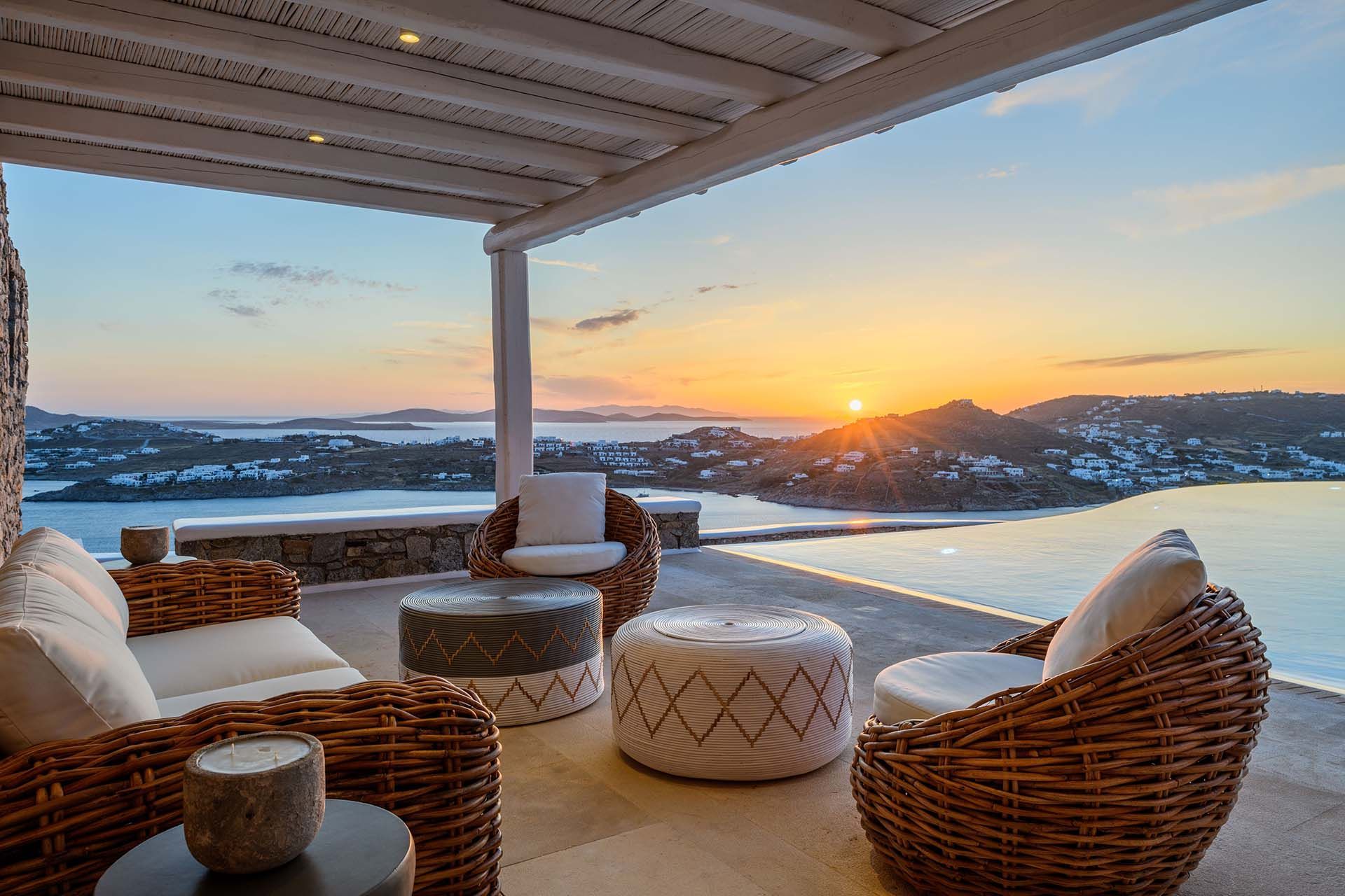 Mykonos luxury villa Madison in Agios Lazaros - 2